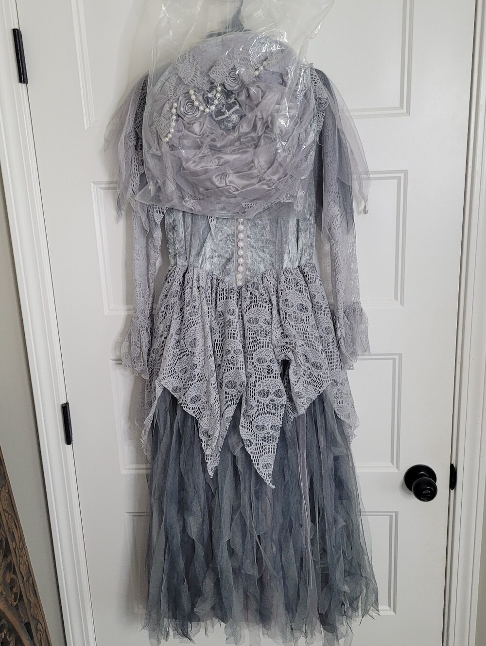 NWT Hallow's Eve Ghost Bride Costume Size M 10